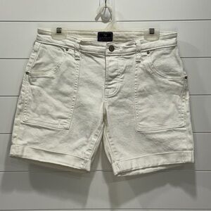 GAP Women's White Bermuda Shorts
